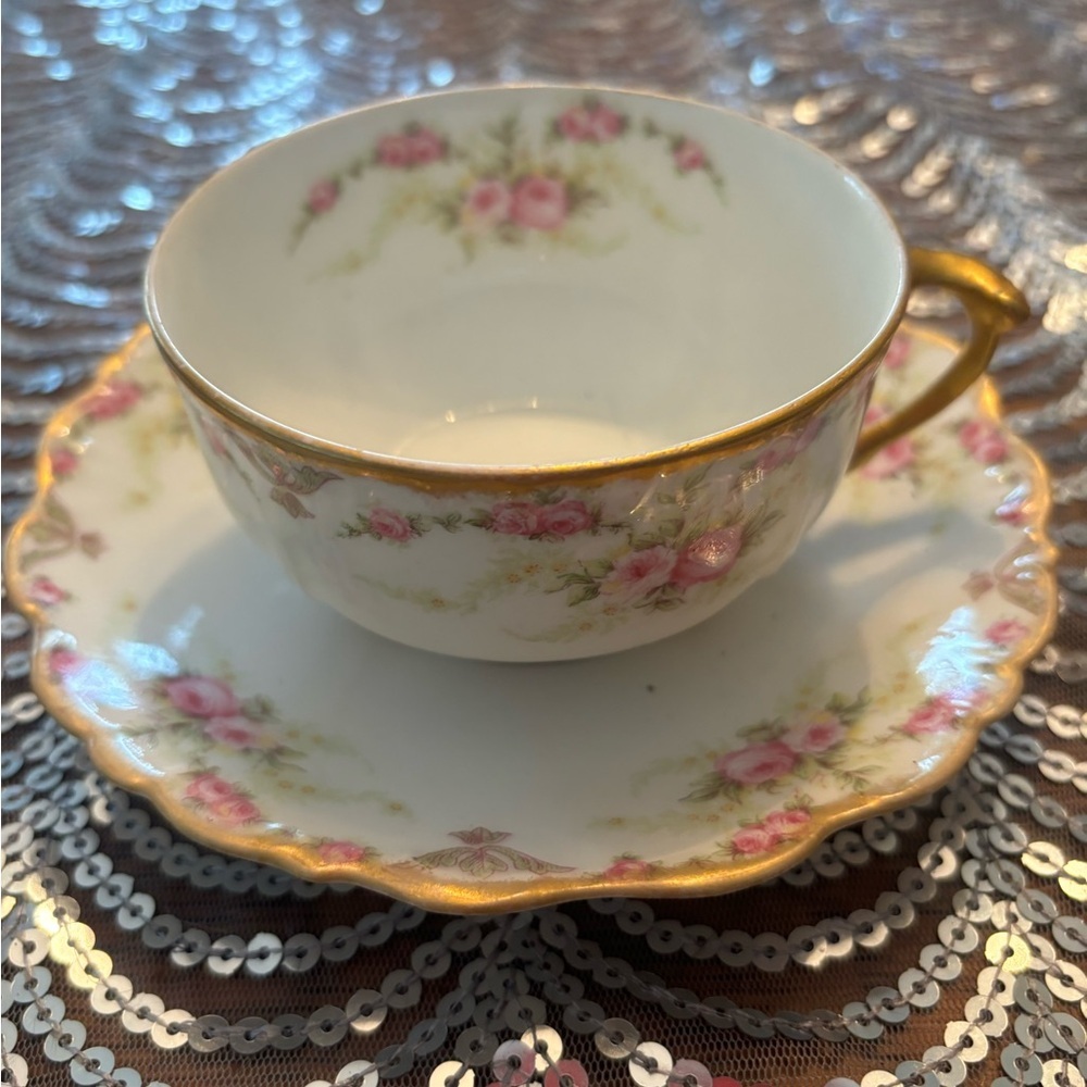 Haviland Limoges France tea cup set